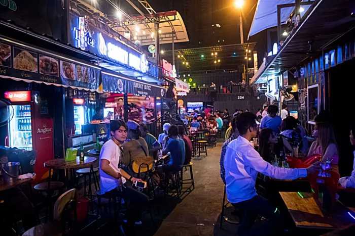 柬埔寨年轻女性晚上都去哪？带你领略真实的柬埔寨夜生活